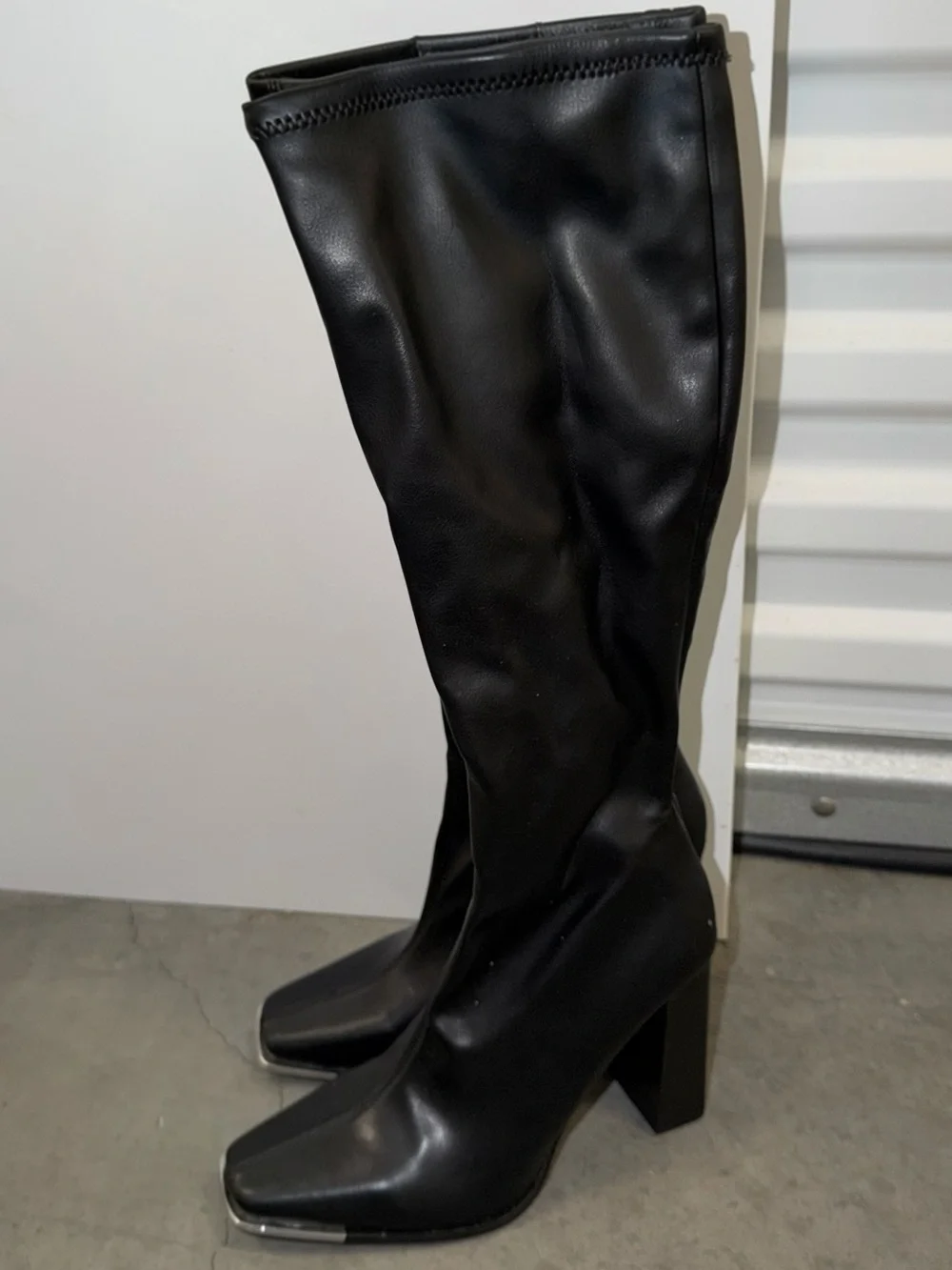 Steve Madden Fedora Leather Knee High Boots in Black